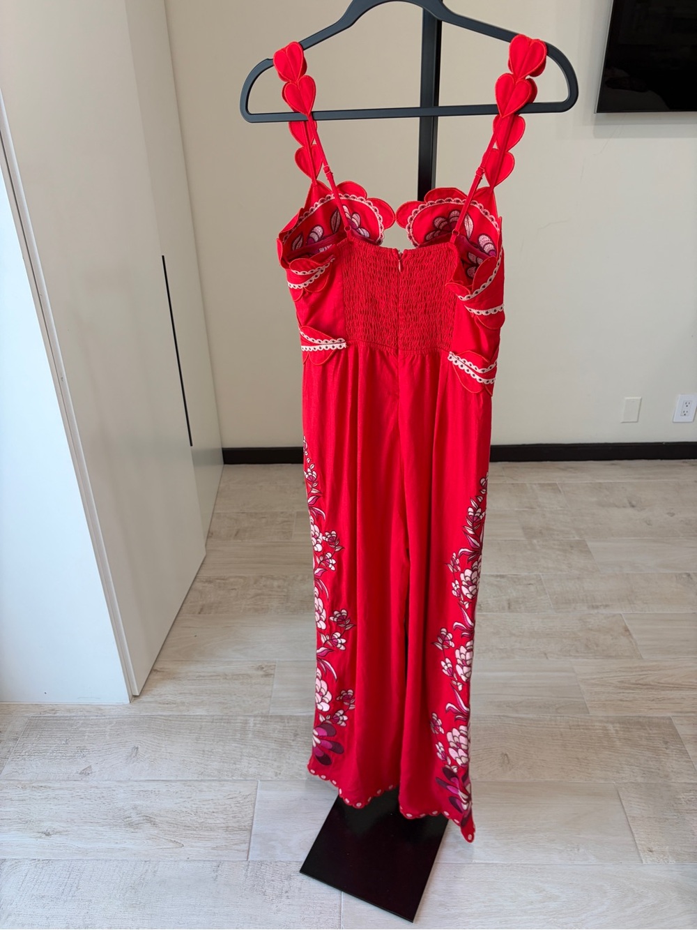 Farm Rio: LOVELY PINEAPPLES
PINK EMBROIDERED Sleeveless JUMPSUIT - Picture 11 of 12